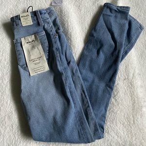 Rolla’s Skinny High Waisted Jeans